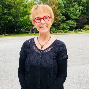 Meet your Posher, Faith